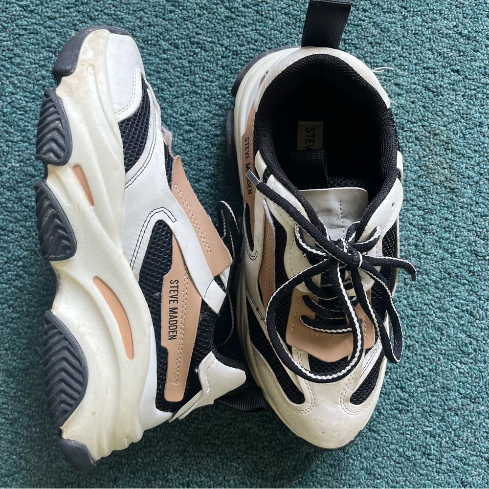 Steve Madden Black and Cream Sneakers